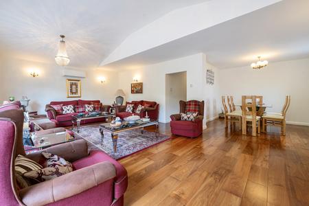 for sale brookdene avenue london 64386 - Gibbs Gillespie