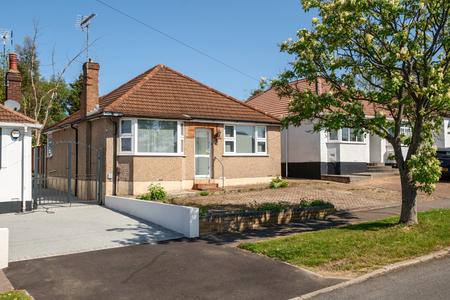 for sale penrose avenue london 63559 - Gibbs Gillespie