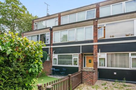 for sale grangedale close london 24455 - Gibbs Gillespie