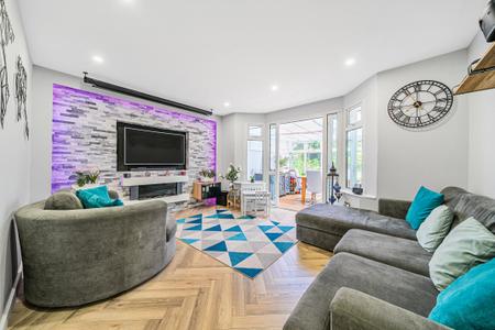 to let york road london 54411 - Gibbs Gillespie