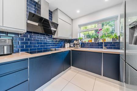 to let york road london 54411 - Gibbs Gillespie