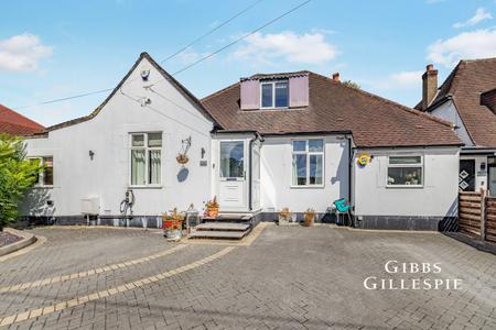 let hillside road london 59182 - Gibbs Gillespie