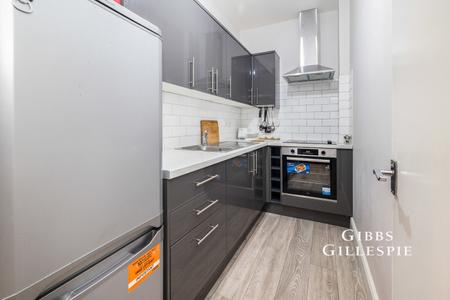 let maxwell road london 53082 - Gibbs Gillespie