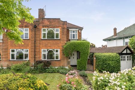 for sale burwood avenue london 65931 - Gibbs Gillespie
