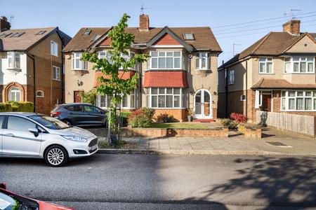 for sale hill road london 41825 - Gibbs Gillespie