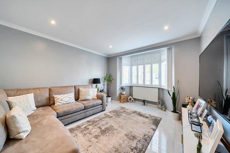 for sale park drive london 27637 - Gibbs Gillespie