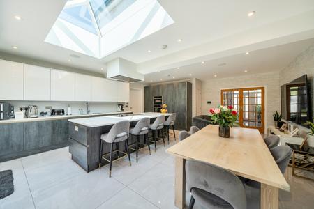 for sale park drive london 27637 - Gibbs Gillespie