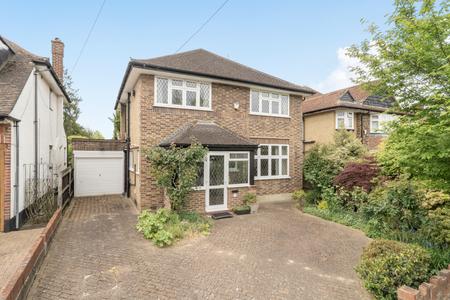 under offer barnhill london 27608 - Gibbs Gillespie