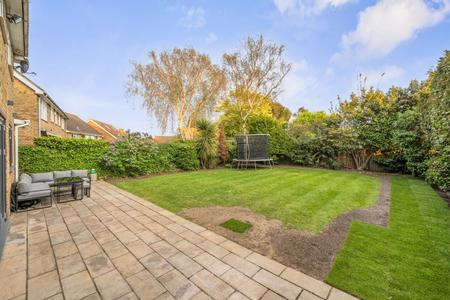 under offer wakehams hill london 29639 - Gibbs Gillespie