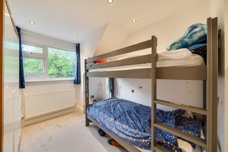 under offer wakehams hill london 29639 - Gibbs Gillespie