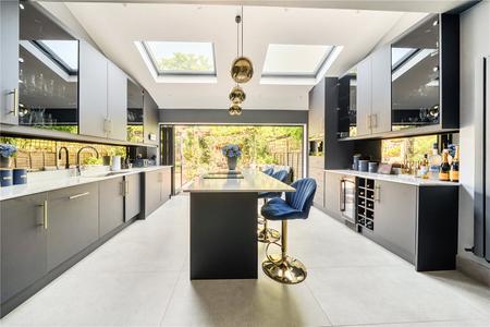 for sale curzon road london 66140 - Gibbs Gillespie