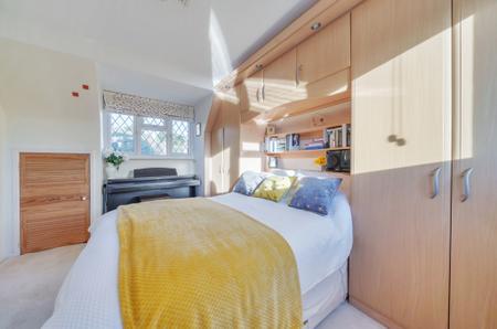 for sale pheasants way london 31149 - Gibbs Gillespie