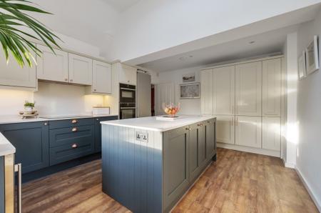 for sale pheasants way london 31149 - Gibbs Gillespie