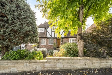 for sale pheasants way london 31149 - Gibbs Gillespie