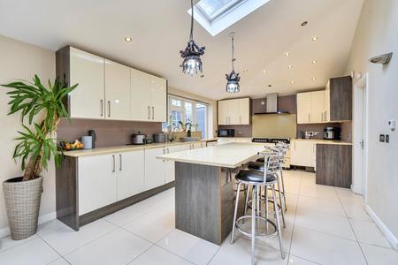 to let swakeleys road london 73442 - Gibbs Gillespie