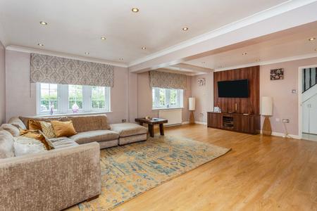 to let swakeleys road london 73442 - Gibbs Gillespie
