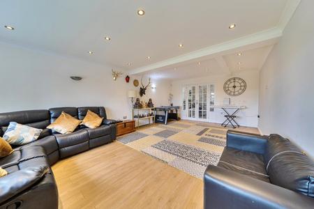 to let swakeleys road london 73442 - Gibbs Gillespie