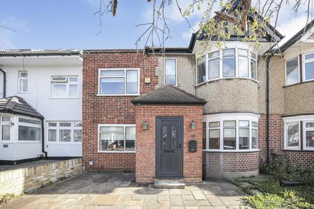 to let beverley road london 72160 - Gibbs Gillespie