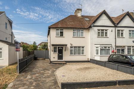 under offer west end road london 71360 - Gibbs Gillespie