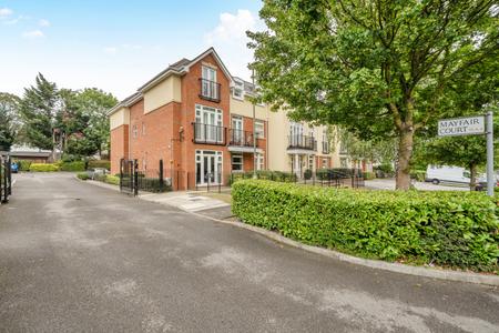 for sale stonegrove london 41458 - Gibbs Gillespie