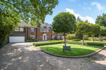 for sale priory drive london 72145 - Gibbs Gillespie