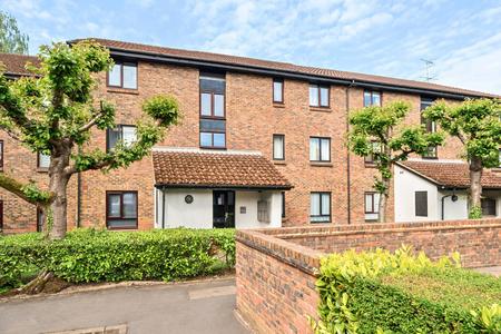 for sale talman grove london 63937 - Gibbs Gillespie