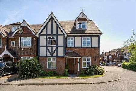 for sale julius caesar way london 62902 - Gibbs Gillespie