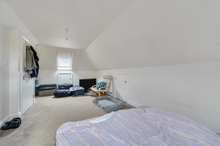 for sale whitegate gardens london 60512 - Gibbs Gillespie