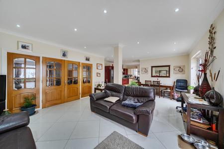 for sale whitegate gardens london 60512 - Gibbs Gillespie