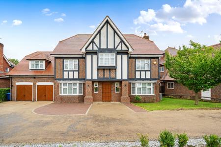 for sale cleopatra close london 56146 - Gibbs Gillespie