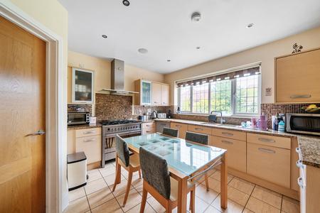 for sale cleopatra close london 56146 - Gibbs Gillespie