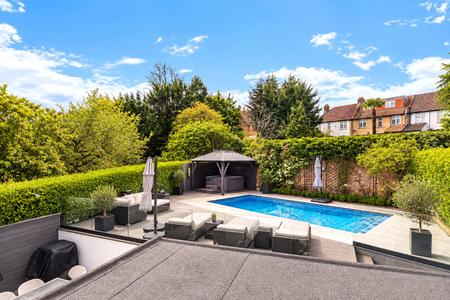 let agreed little potters london 76632 - Gibbs Gillespie