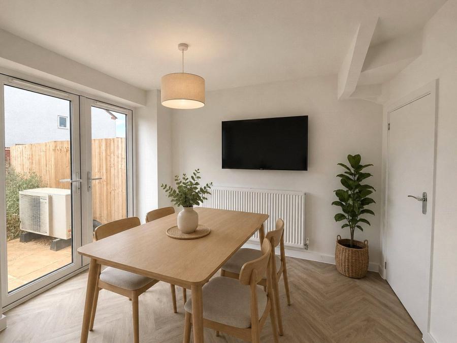 3 bedroom house for sale - Tattershall Road, Bedworth, Warwickshire, CV12