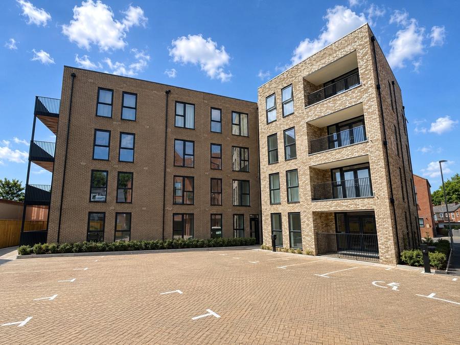 3 bedroom apartment for sale - Carters Close, Reading, Berkshire, RG1