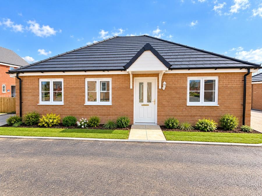 2 bedroom bungalow for sale - Kidby Place, Hadleigh, Ipswich, Suffolk, IP7