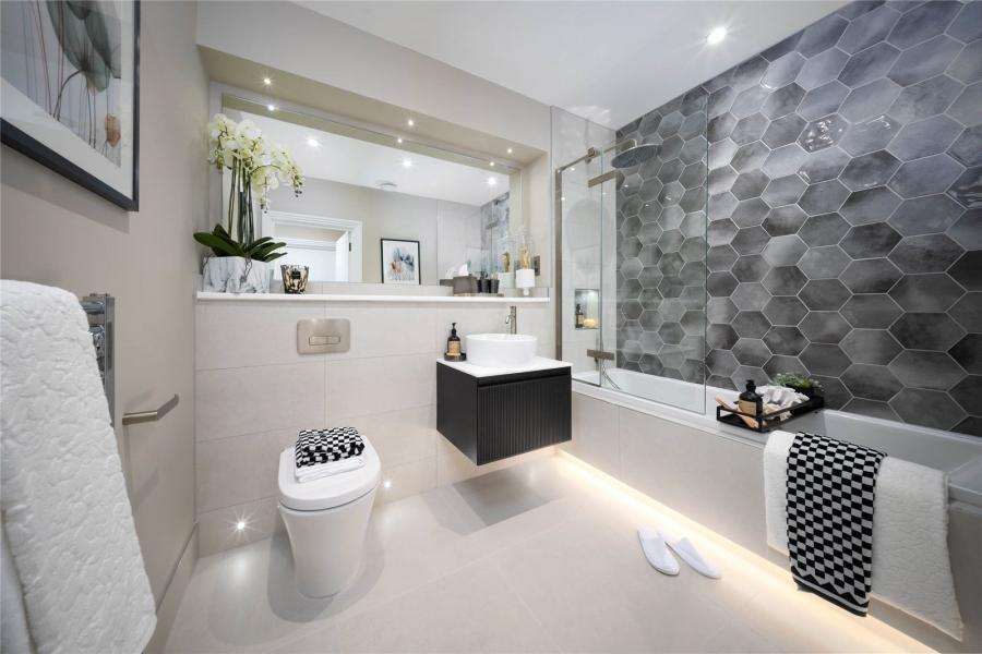 2 bedroom apartment for sale - Heathside House, 4a Littleworth Road, Esher, Surrey, KT10