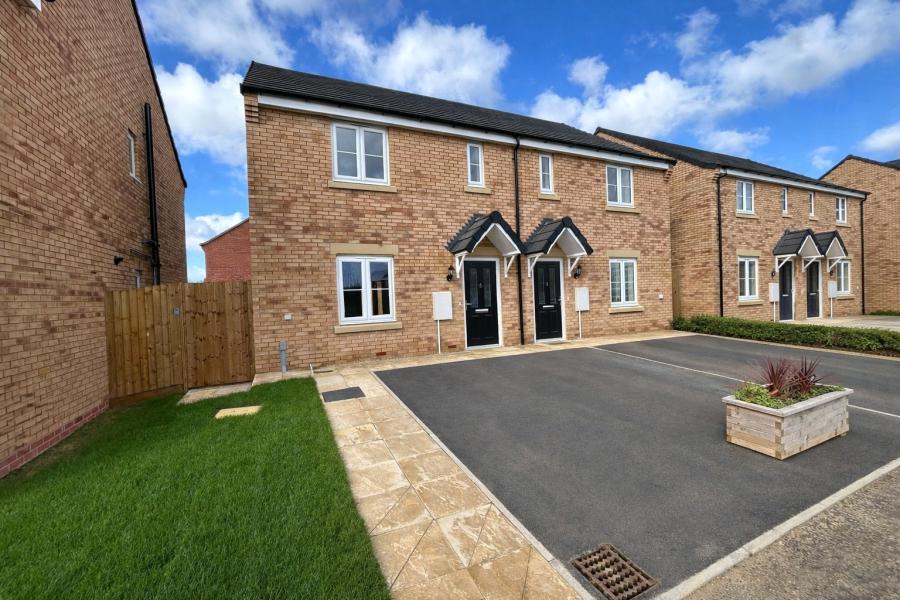 3 bedroom house for sale - Anemone Way, Holdingham, Sleaford, Lincolnshire, NG34