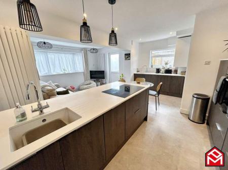 Open Plan Kitchen/ Dining/ Living