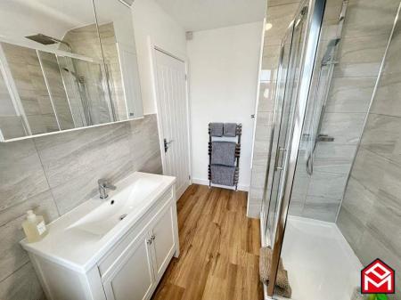 En-suite shower room