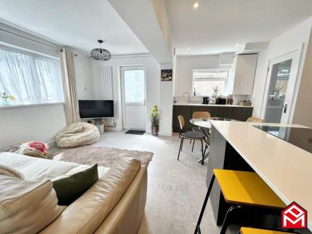 Open Plan Kitchen/ Dining/ Living