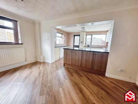 Open Plan Kitchen/ Dining Room