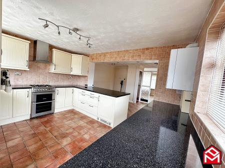 Open Plan Kitchen/ Dining Room