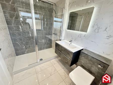 En-suite shower room