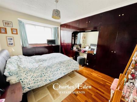 Bedroom 1 - wardrobes v2 LOGO.jpg