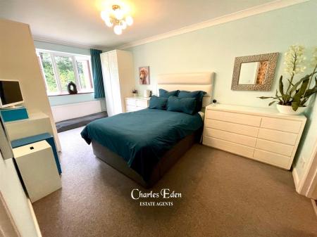 Bedroom 1 (nice) - LOGO.jpg