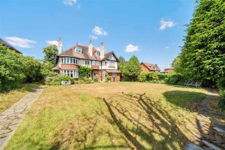 Communal front garden.jpg