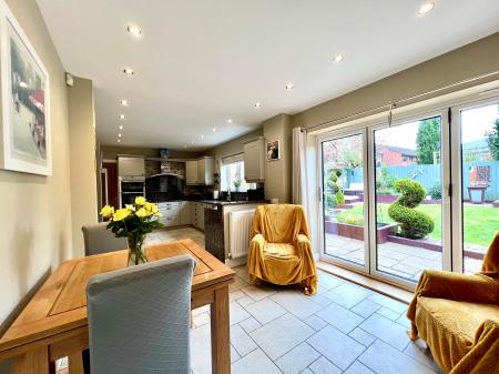 Dining Kitchen Family Room