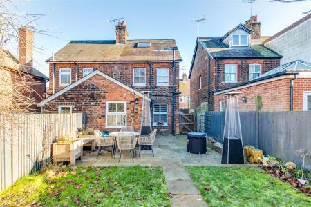 Pondcroft Road 20-28.jpg