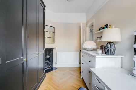 Pondcroft Road 20-10.jpg