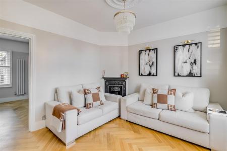 Pondcroft Road 20-20.jpg